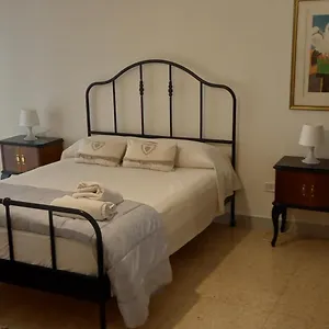 Flat , Bari Italia